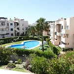 Stunning 2-Bedroom Townhouse In Los Lomas De Cabopino, Marbella