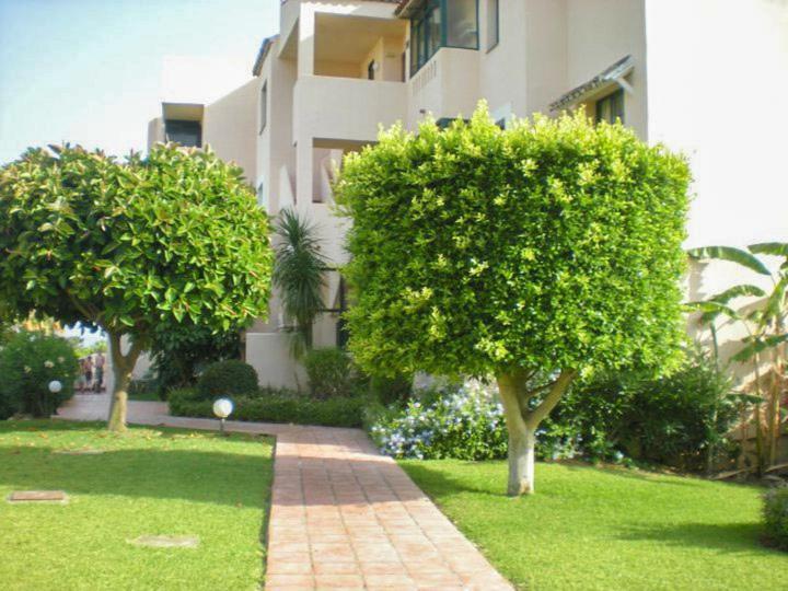 Stunning 2-bedroom Townhouse In Lomas De Cabopino, *
