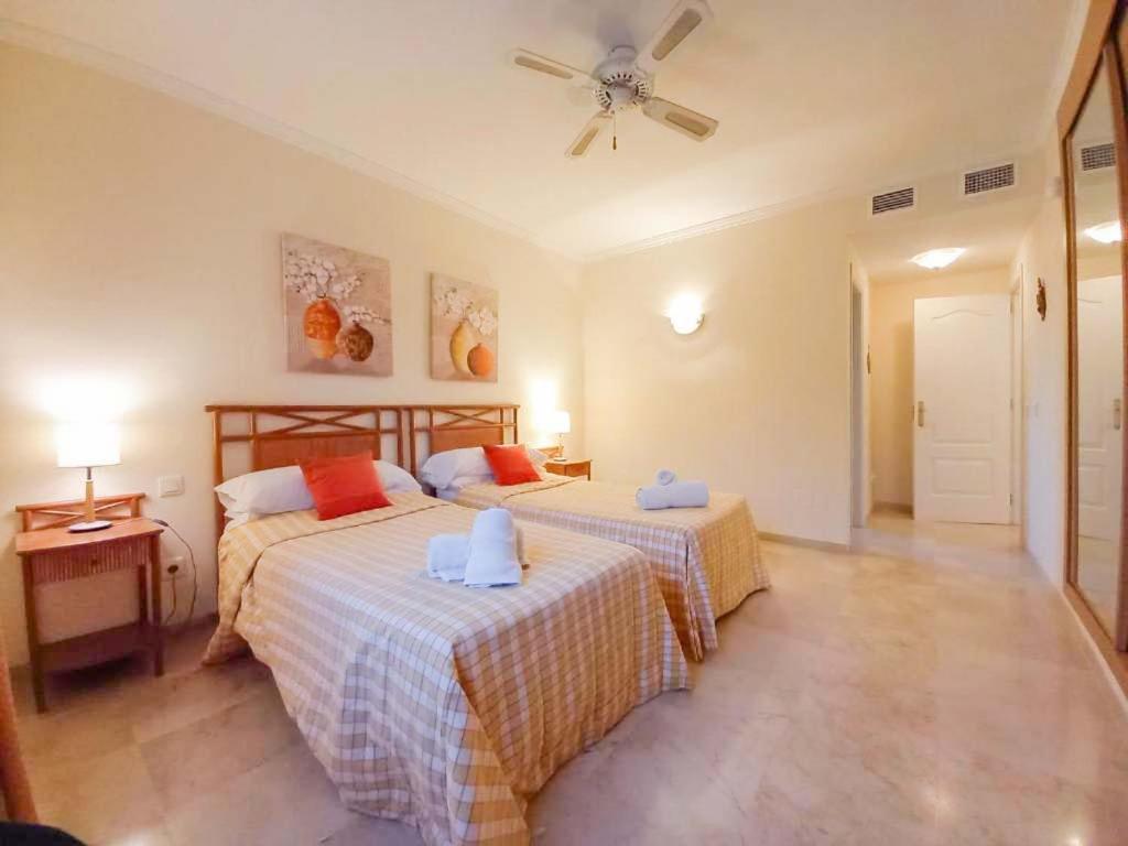 Stunning 2-bedroom Townhouse In Lomas De Cabopino, *